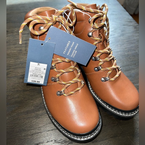 Universal Thread Boots - Picture 3 of 3